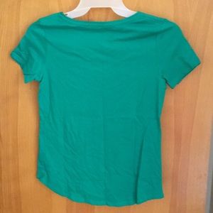 Old Navy Tops - Old Navy ‘Kiss Me I’m Irish’ shirt size XS Old Navy Tops - Old Navy ‘Kiss Me I’m Irish’ shirt size XS